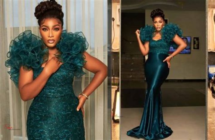 
Actress Queen Nwokoye Dazzles As She Celebrates Birthday In Style (Photos) 