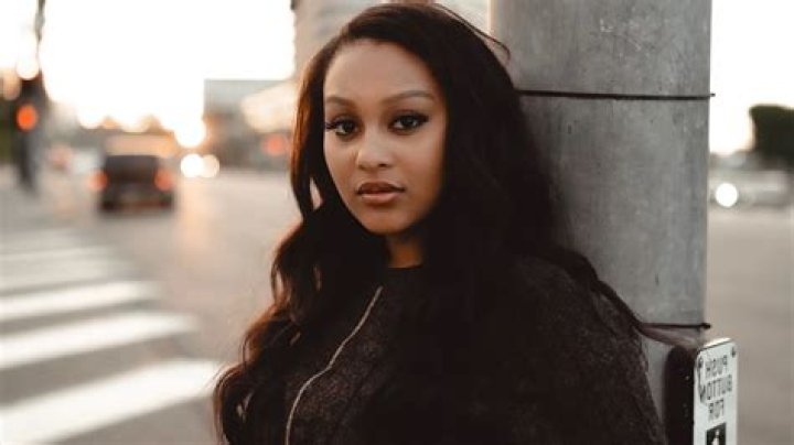 Aliyah Royale Height, Weight, Net Worth, Age, Birthday, Wikipedia, Who, Nationality, Biography