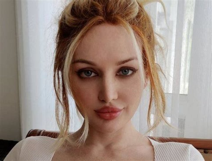 
Amber Hallibell Height, Weight, Net Worth, Age, Birthday, Wikipedia, Who, Instagram, Biography 