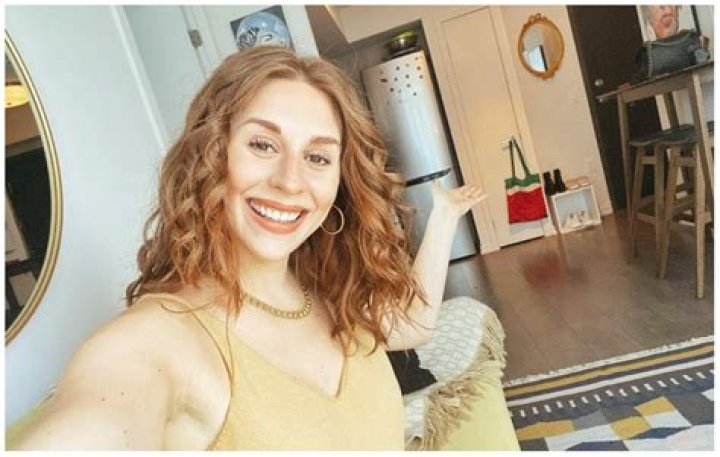 Charlotte Dobre Height, Weight, Net Worth, Age, Birthday, Wikipedia, Who, Instagram, Biography