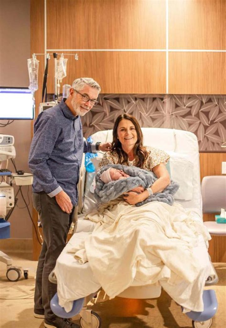 
Grandmother, 56, Gives Birth to Her Son and Daughter-in-Law’s Baby: ‘We Are Feeling So Blessed’ 
