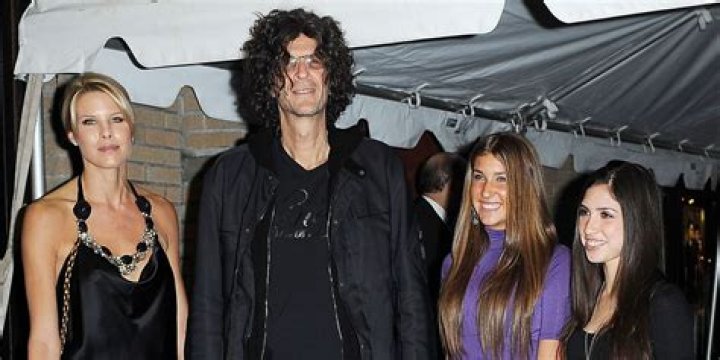 
How rich is Howard Stern’s daughter? Emily Beth Stern’s Wiki 