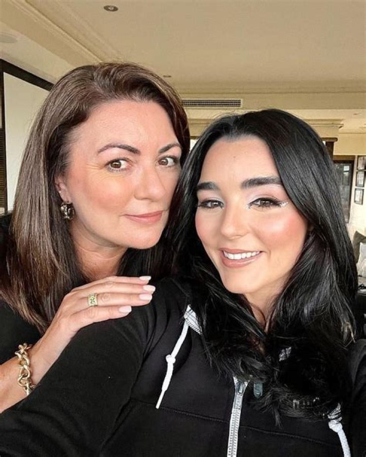 
Indiana Massara Parents Are Into Mining Business And Siblings Into Acting 