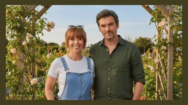 
Is Jeff Hordley Leaving Emmerdale? Fans Wonder If The Actor Might Have Given A Hint On If Character Dies 