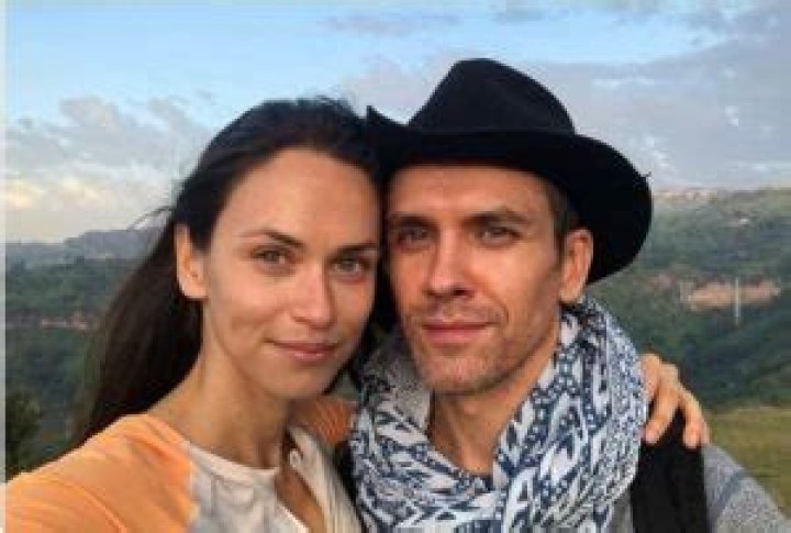 
Is Neal Bledsoe Married to Wife? Or Dating a Girlfriend? 