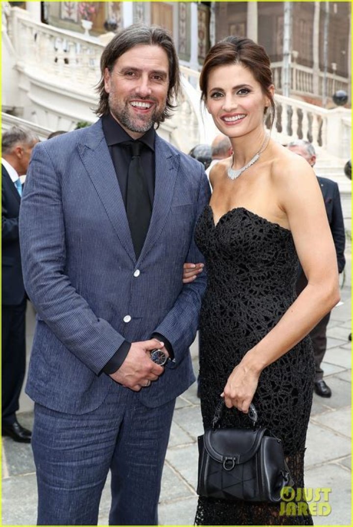 
Is Stana Katic Pregnant With A Baby in 2022? How Many Kids Does She Have With Husband Kris Brkljac? 