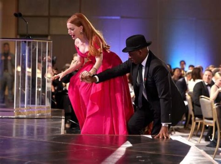 
Jessica Chastain Trips on Stage at the 2023 SAG Awards 