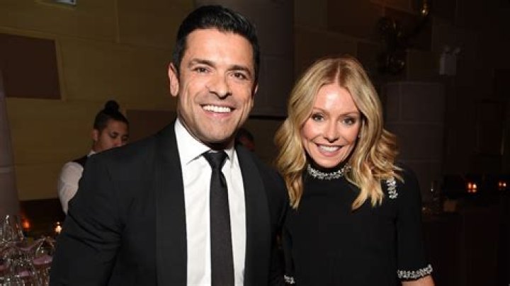 
Kelly Ripa Says New Book Is A ‘Love Letter’ To Mark Consuelos And Reflects On Eloping At 25 