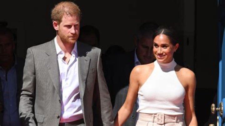 
Prince Harry and Meghan Markle Travel to Scotland Amid Concerns Over Queen Elizabeth’s Health 