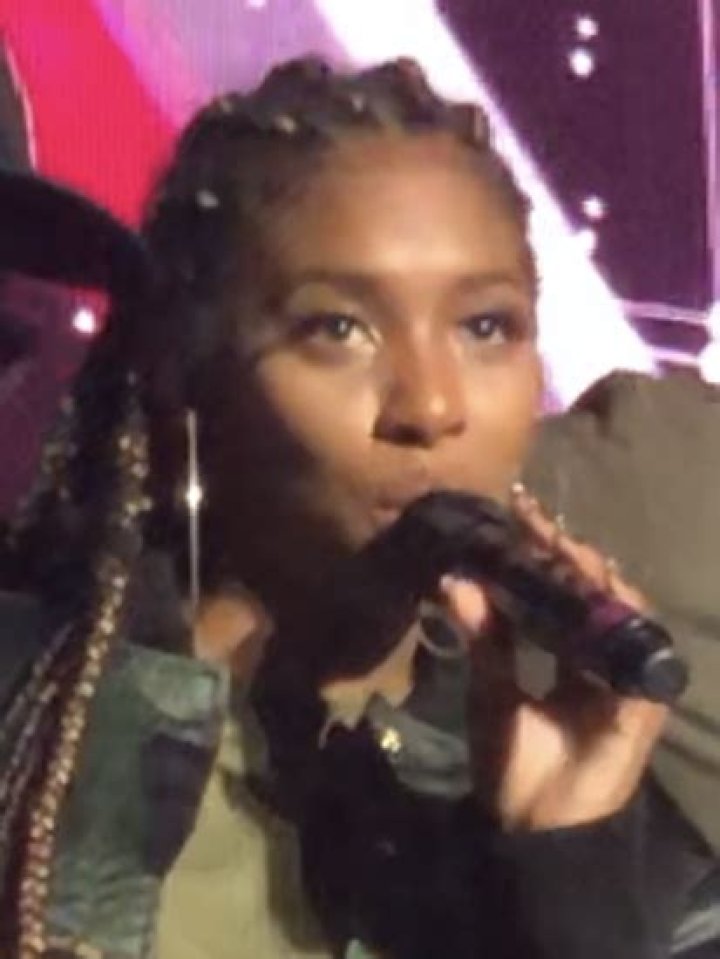 
Ravon M Height, Weight, Net Worth, Age, Birthday, Wikipedia, Who, Nationality, Biography 