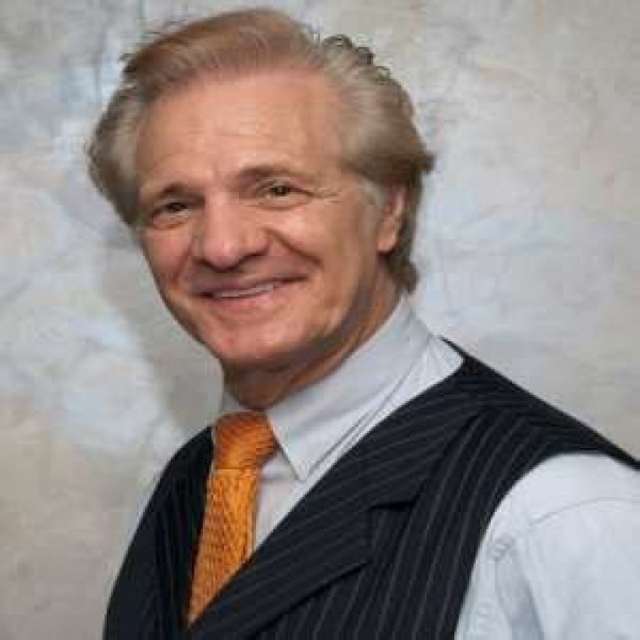 Ray Tabano Height, Weight, Net Worth, Age, Birthday, Wikipedia, Who, Nationality, Biography