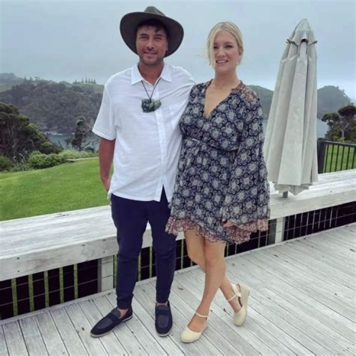 
Tara Newley Height, Weight, Net Worth, Age, Birthday, Wikipedia, Who, Nationality, Biography 