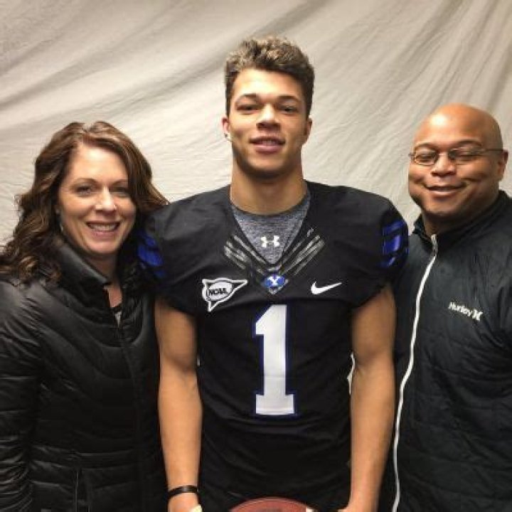 
Who Is Jaren Hall Wife Breanna Hall? Footballer Parents, Kids And Age Gap 