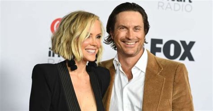 
Who is Oliver Hudson’s wife? Actor shares NSFW photo to promote podcast ‘Unconsciously Coupled’ on V-Day 